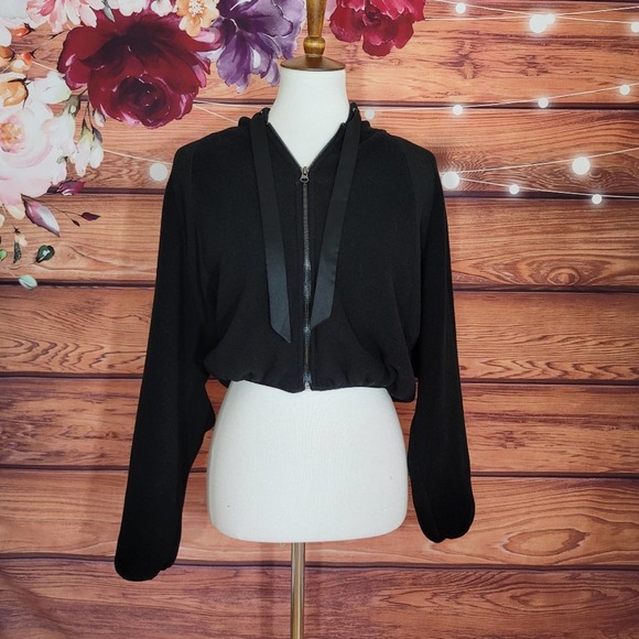 Victoria's Secret Jackets & Blazers - ⚡️SALE! Victoria's Secret Black Fuzzy Cropped Jacket